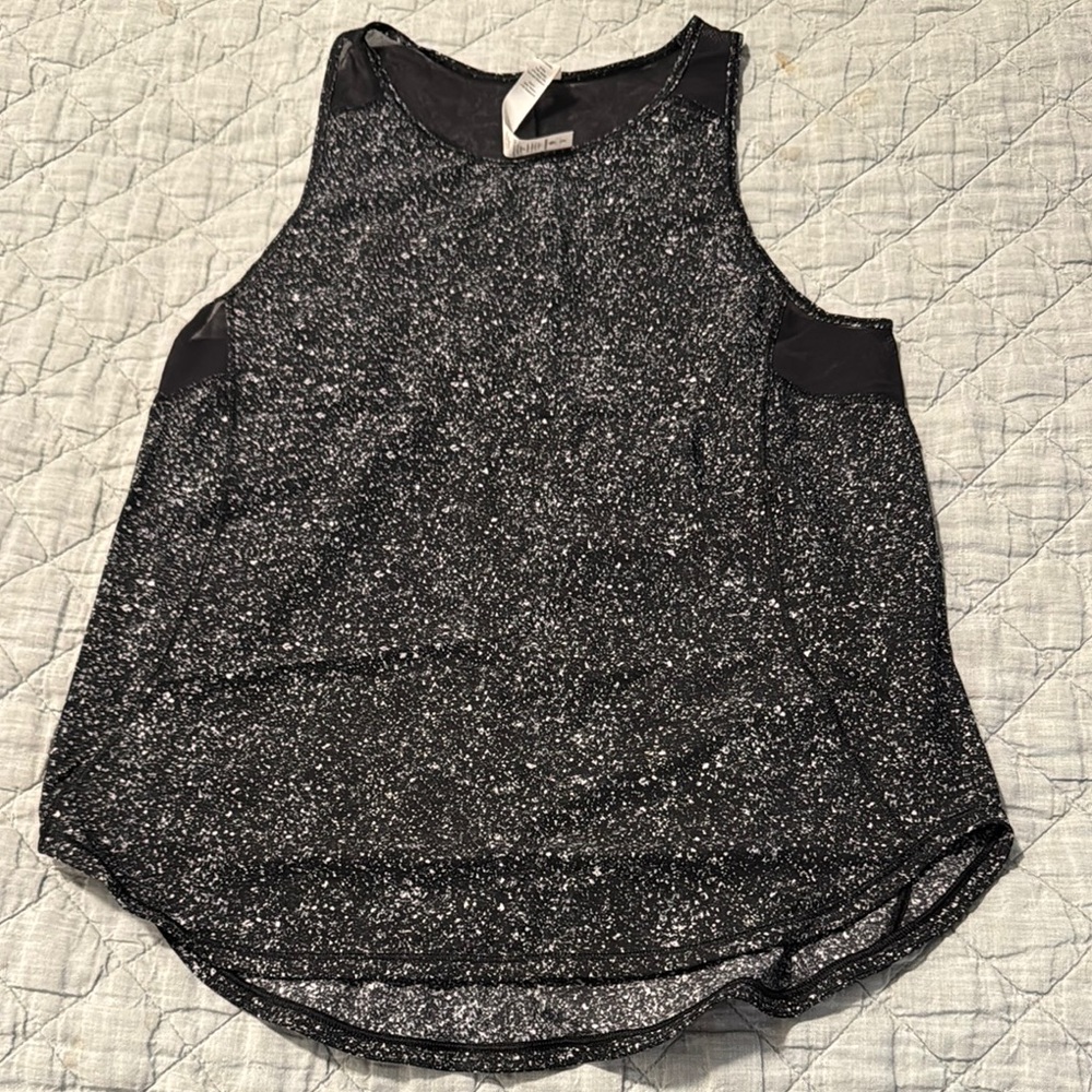 Lululemon Athletica Black and White Speckled Tank Top